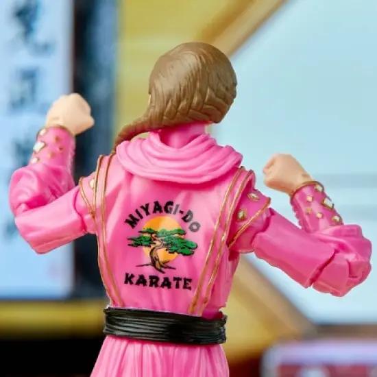 Power Rangers Lightning Collection Mighty Morphin X Cobra Kai Samantha LaRusso Morphed Pink Mantis Ranger Action Figure (Target Exclusive) image {3}