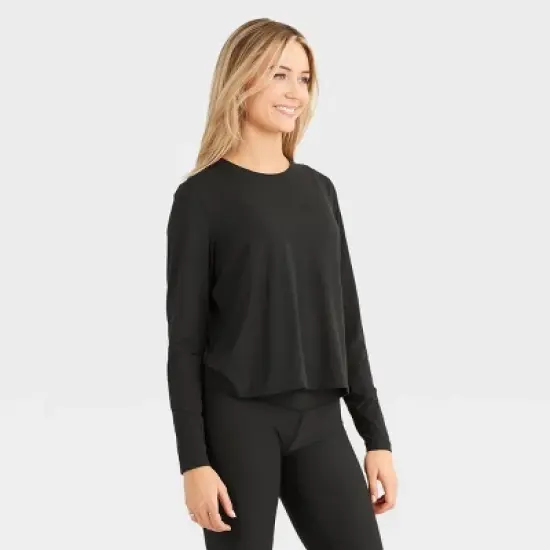 Wander by Hottotties Women's Naomi Crewneck Athletic Top image {1}