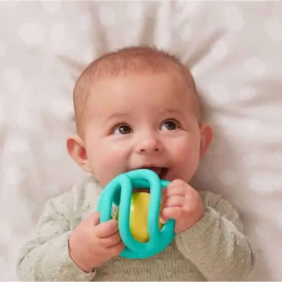 Lovevery Rolling Rattle Teether Ball image {4}