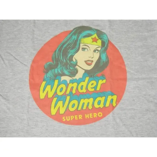 Wonder Woman Superhero In Circle Women's Athletic heather Tshirt image {1}