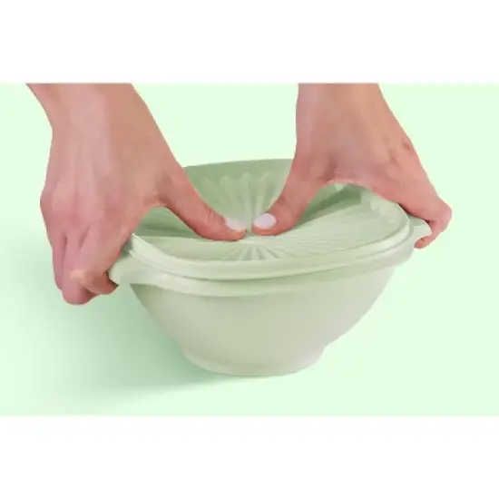 Tupperware 6pc (set of 3) Heritage Bowl Food Storage Container Set image {4}