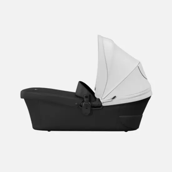 xari max bassinet image {4}