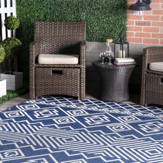 nuLOOM Celine Aztec Indoor/Outdoor Area Rug image {8}