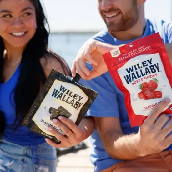 Wiley Wallaby Classic Red Licorice - 10oz image {9}