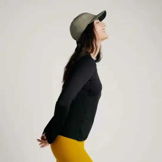 Vapor Apparel Women's Oasis Technical Long Sleeve image {3}