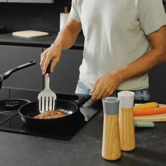 BergHOFF Balance Rubberwood Covered Grinder 8.25" image {3}