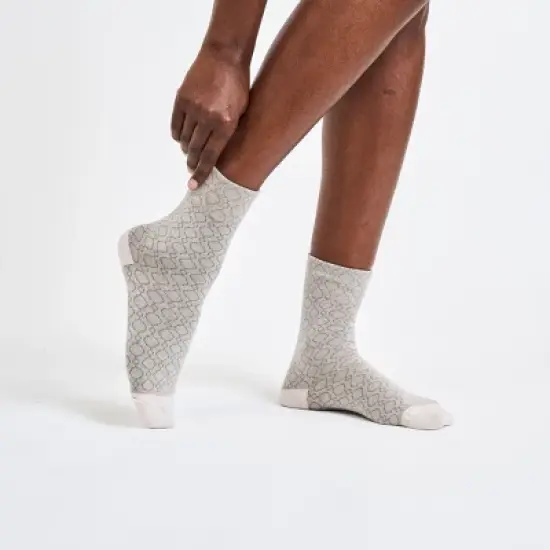 Goldtoe Signature Collection Women's 3pk Fresh Care Geo Damask Mid Crew Socks - Oatmeal Heather/Off White/Houndstooth 6-9 image {2}