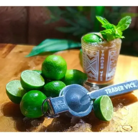 Trader Vic's the Original Mai Tai for Cocktail Mixes 32 Fl. Oz. / 946 Ml. image {3}