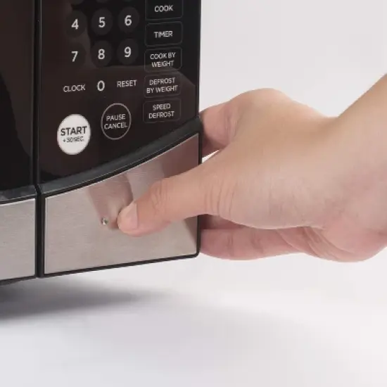 COMMERCIAL CHEF Countertop Microwave 0.9 Cu. Ft. 900W, Black and Stainless Steel image {3}