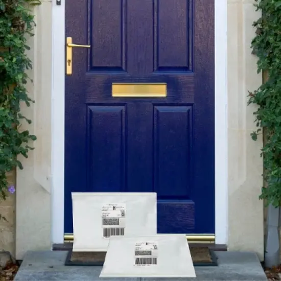 UOFFICE Pack of 100 Poly Bubble Mailer Bags 12.5" x 19" - #6 Envelopes with Self-Seal Closure image {9}