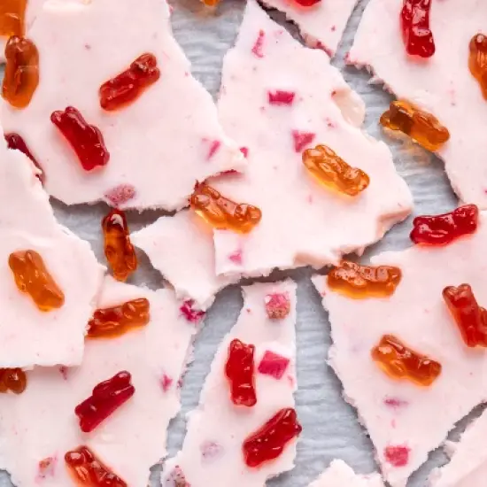 Annie's Organic Summer Strawberry Fruit Snacks - 7oz/10ct image {5}