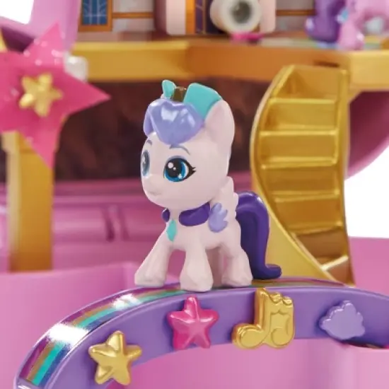 My Little Pony Mini World Magic Compact Creation Zephyr Heights Playset image {4}