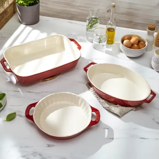 STAUB Ceramic 9-inch Pie Dish image {2}