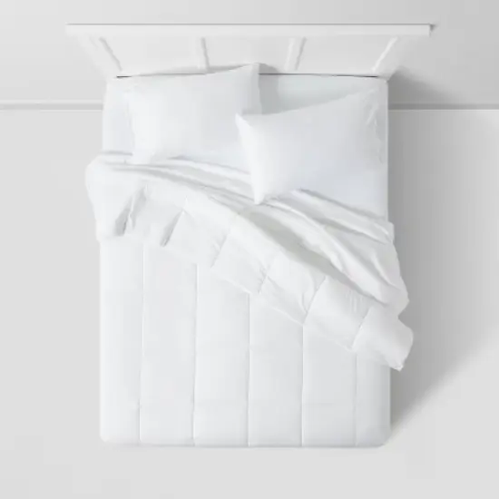 All Season Down Alternative Machine Washable Comforter - Room Essentials image {2}