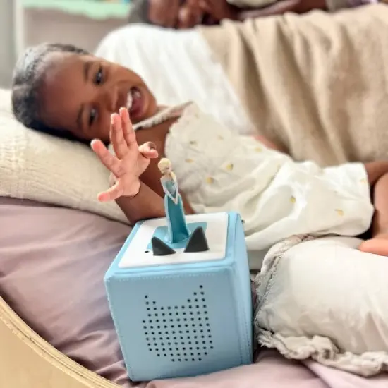 Tonies Disney Frozen Toniebox Audio Player Starter Set image {3}