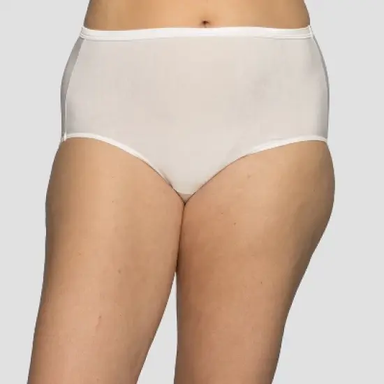 Vanity Fair Womens Illumination Plus Size Brief 13811 image {4}