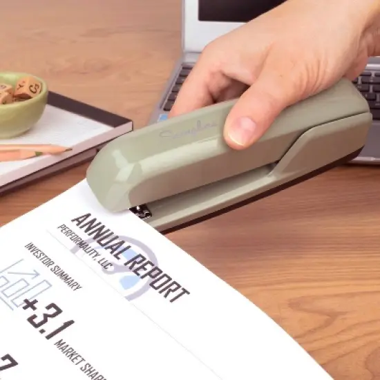 Swingline 747pk Business Stapler Sage Green image {3}