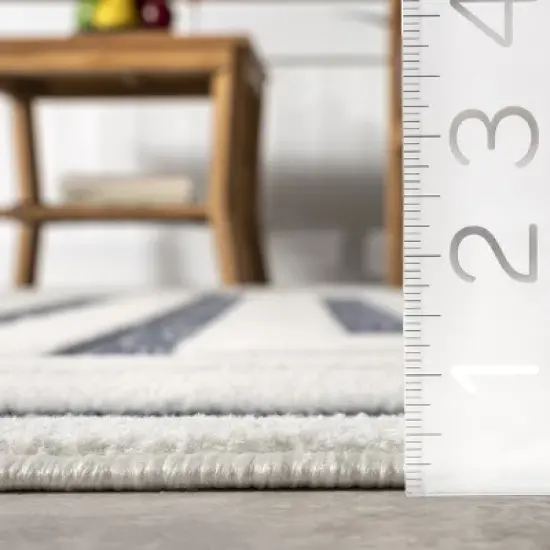 nuLOOM Karia Transitional Diamond Indoor/Outdoor Patio Area Rug image {2}