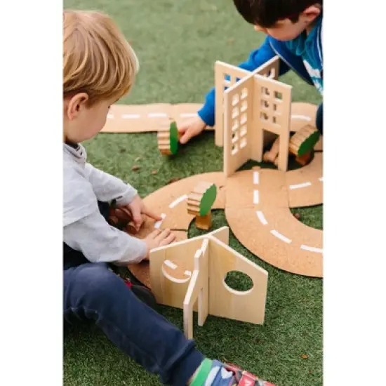 The Freckled Frog Getting About Town, Set of 21 image {3}