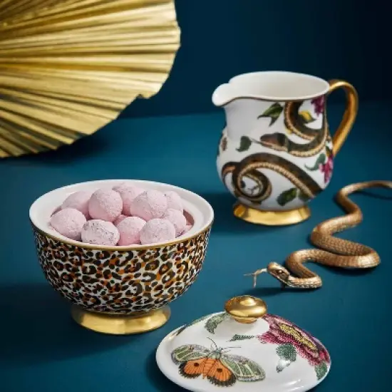 Spode Creatures of Curiosity Sugar Bowl with Lid - 7oz Fine China Bowl with Hand-Painted 22-Carat Gold Decal & Leopard Motif image {5}