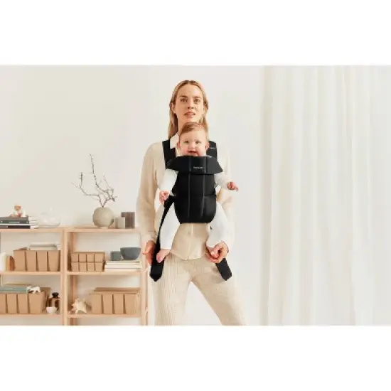 BabyBjorn Baby Mini Carrier - Black image {2}