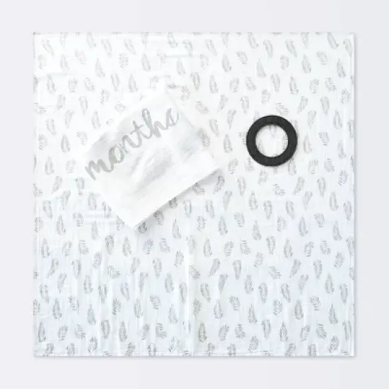 Muslin Blanket and Frame Set - Cloud Island&trade; image {2}
