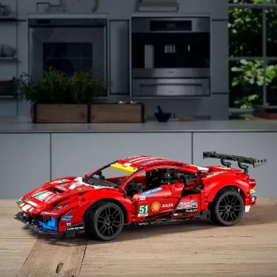 LEGO Technic Ferrari 488 GTE "AF Corse #51" Car Set&nbsp; 42125 image {6}