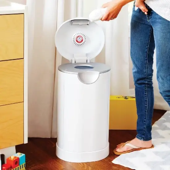 Munchkin PAIL Diaper Pail, Powered by Arm & Hammer image {2}