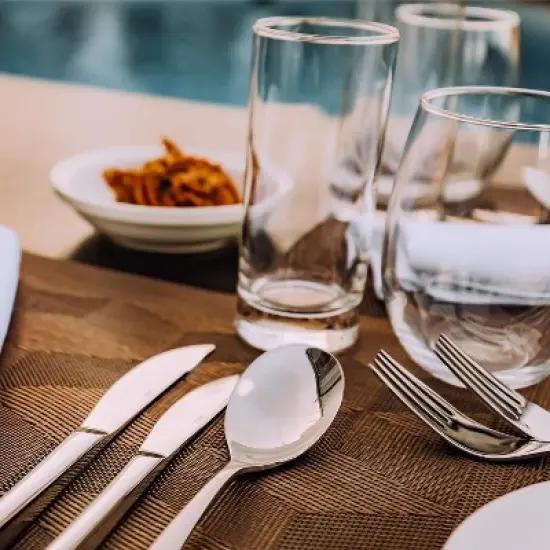 Itopfox 45-Piece Silverware Set, Durable Stainless Steel Flatware for 8, Ergonomic Design with Steak Knives, Rust-proof, Dishwasher Safe Kitchen image {3}