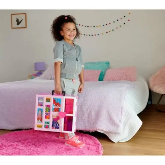 Barbie Dream Closet Playset image {1}