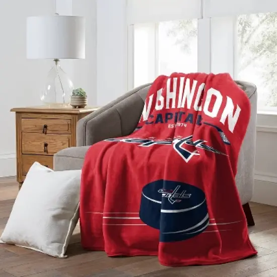 60" x 80" NHL Washington Capitals Raschel Throw Blanket image {1}