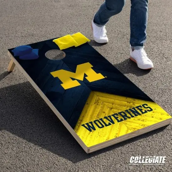 NCAA Michigan Wolverines 2'x4' Wood Cornhole Set image {6}