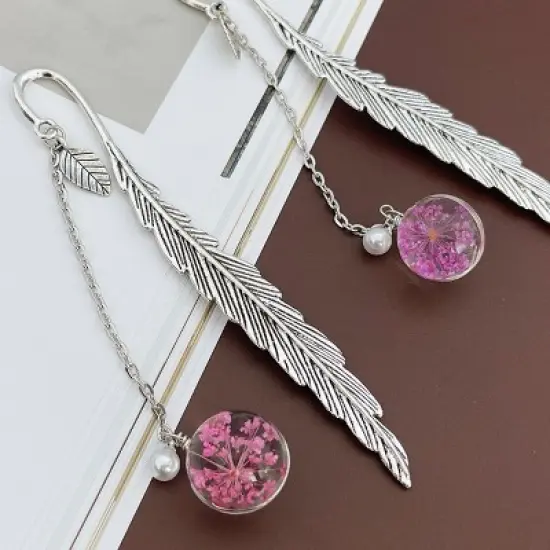 Wrapables Metal Leaf Bookmark with Charm for Book Lovers & Readers (Set of 2), Purple & Pink image {2}