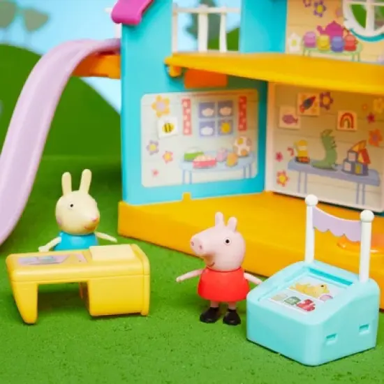 Peppa Pig Peppa's Kids-Only Clubhouse Playset image {4}