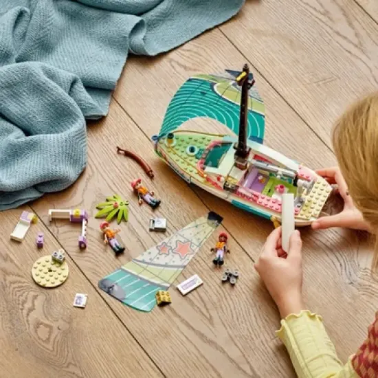 LEGO Friends Stephanie Sailing Adventure Boat Toy 41716 image {4}