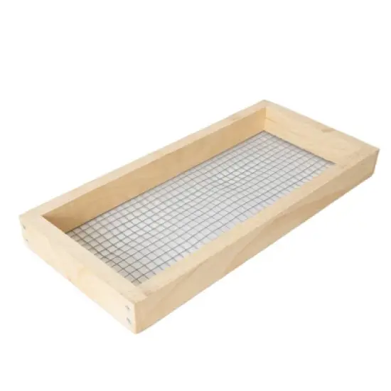 Lehman's Stoney Acres Candy Board Feeder for 5-Frame Langstroth Nuc Hive, Essential Winter Feed for Bees, Easy-to-Use, Keeps Bees Fed In Cold Months image {4}