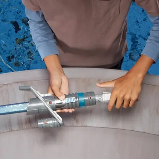 Star Wars Lightsaber Forge Ultimate Mandalorian Masterworks Set image {7}