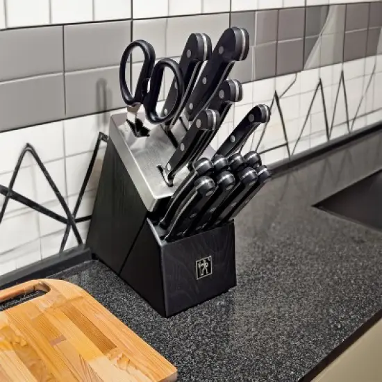 Henckels International Classic 15-pc Self-Sharpening Knife Block Set - Black. image {3}