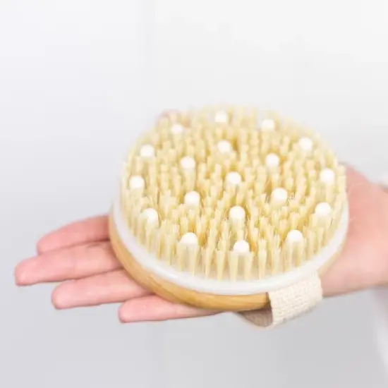Beauty by Earth Round Dry Brush With Cellulite Massager image {4}