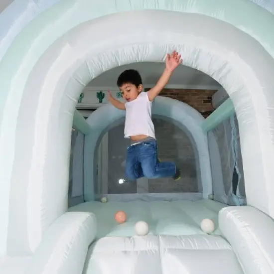 Bounceland Day-Dreamer Mist Bounce House - Blue image {3}