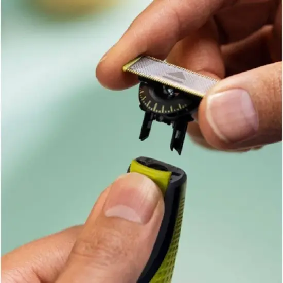 Philips Norelco OneBlade 360 Replacement Blade - QP430/80 - 3ct image {11}