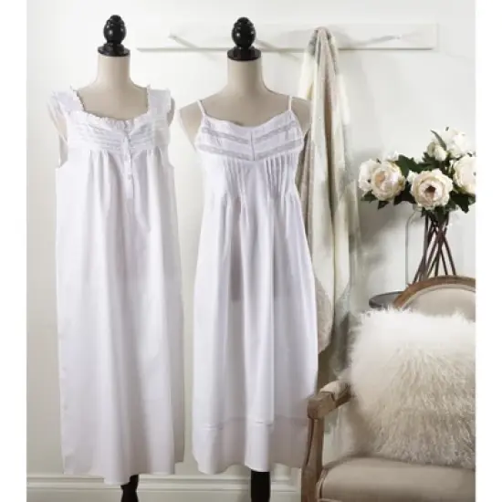 Saro Lifestyle Nightgown With Embroidered Design image {2}