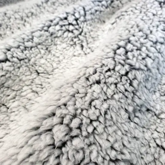 NFL Chicago Bears Women's Faux Shearling Bathrobe image {2}