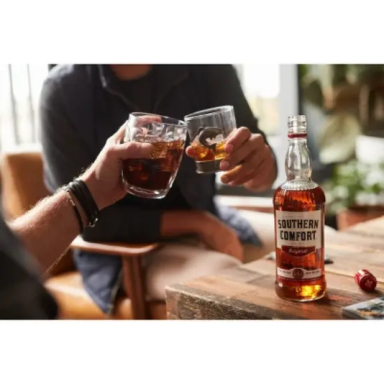 Southern Comfort Original Whiskey - 1.75L Plastic Bottle image {3}