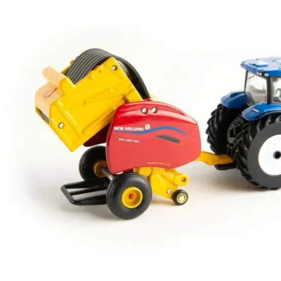 ERTL 1/64 Special Edition New Holland Dairy Barn Set with T6.164 Tractor and Roll-Belt 560 Baler 13982 image {5}
