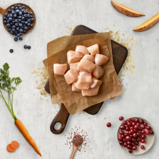 Blue Buffalo Life Protection Formula Natural Adult Dry Dog Food with Chicken and Brown Rice image {3}