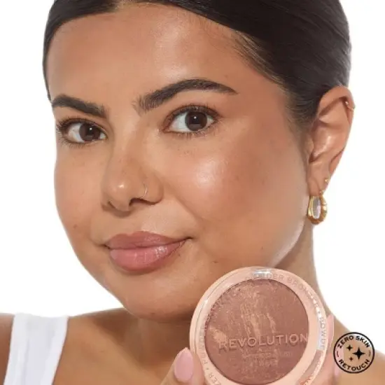 Makeup Revolution Reloaded Bronzer - 0.53oz image {3}
