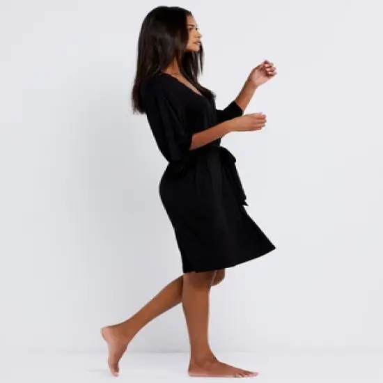 Lace Trim Maternity Robe | A Pea in the Pod image {3}