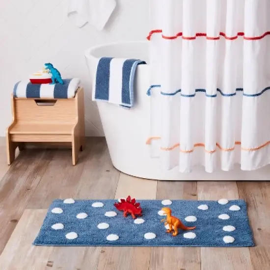 Polka Dot Kids&rsquo; Bath Rug - Pillowfort&trade; image {1}