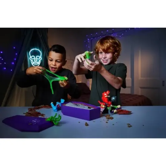 Smashers Horror House Mini Figure Set: 16-Piece Action Figure Playset, Polypropylene Material for Creative Thinking image {7}